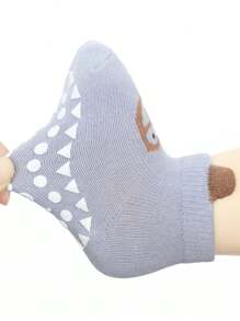 3 双儿童防滑圆点抓地袜，带有可爱的卡通动物图案，无缝且柔软，适合所有季节 - 彩色 - 查看 3