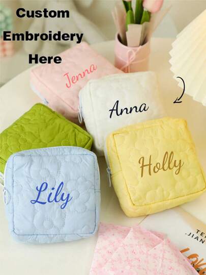 1 pièce Sac de rangement personnalisable de serviette hygiénique brodée, kit de période portable pour serviettes hygiéniques/tampons, sac de rangement de serviette hygiénique pour filles, porte-monnaie mignon petit sac de rangement doux