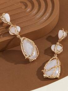 Nouveaux boucles d'oreilles à long pendentif en pierre de résine bohème pour femmes. Boucles d'oreilles en alliage de luxe léger au filet, boucles d'oreilles géométriques à goutte