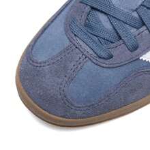 Adidas Originals 男女通用 Gazelle 室内休闲鞋，舒适轻便运动鞋，低帮，耐用，情侣鞋 - 深藍/白/暗紅 - 查看 10