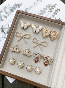 14 قطعة من زخرفة قابلة للتركيب على الأحذية بشكل فيونكة ذهبية ، وتاج مرصع بالراين ذهبي ، وزخرفة مرآة مرصعة بالراين ذهبي. إكسسوارات متعددة الاستخدامات للنساء للأحذية والشبشب والحقائب الشاطئية. مناسبة لهدايا المناسبات والأعياد