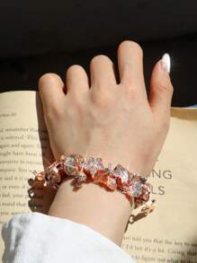 1pc Pink Sakura Flower Charm Bracelet; 1pc Cute Mushroom DIY Bracelet; 1pc Adjustable Butterfly & Flower Bracelet; 1pc Classic Heart Shaped DIY Bridal Wedding Bracelet