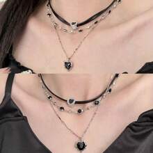 Black Heart Multi-Layer Pendant Necklace, Minimalist Luxury Charm Necklace, Elegant Women's Necklace, Black Heart Leather Necklace, Chic And Sweet Black Leather Rope Clavicle Chain, Suitable For Daily Wear, Parties And Dates