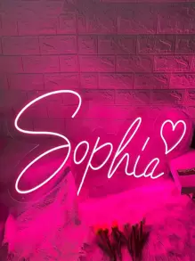 可定制 LED 霓虹灯，个性化霓虹灯墙面装饰，心形结尾，壁挂式，适用于卧室、派对、客厅、婚礼装饰、圣诞节、万圣节、感恩节、生日母亲节、房间装饰，送给家人和朋友的完美礼物，色彩鲜艳、卡哇伊、简约时尚、可爱，适合她、男朋友、女朋友、家人、朋友、小夜灯、霓虹灯、家居用品、房间装饰、节日装饰、周年纪念、生日、婚礼 - 客製化字母霓虹燈 - 查看 1