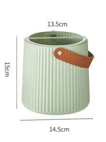 1pc Multi-Color Vintage Floral Style Plastic Vase, Dry Flower Storage Container, Flower Basket, Garden Decor, Living Room & Dining Table Centerpiece, Flower Pot, Unbreakable, Ice Bucket, Suitable For Wall Decor, Wedding & Party Decoration, Vertical Striped, Soft Touch, Adorable Plastic Vase, Can Be Used As Hanging Basket, Very Practical, Also Can Be Used As Desktop Storage, Kitchen Storage, Bedroom Small Trash Can Home Decor Back To School Room Decor School Supplies