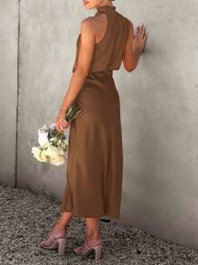 Women's Summer Satin Dress Elegant Sleeveless Fake Neckline Cocktail Gown - 卡其色 - 查看 2