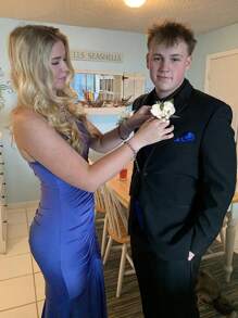 1 件西式婚礼新郎新娘象牙玫瑰胸花婚宴商务会议贵宾翻领花婚礼用品 - 彩色 - 查看 4