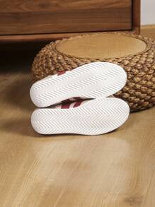 Women's Fashionable Color Block Casual Sneakers, Versatile Retro Lace-Up Flat Athletic Shoes, 2025 New Arrival