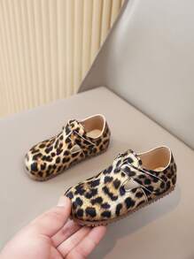 1 Pair Unisex Kids Leopard Print Flat Casual Outdoor Shoes, Suitable For Spring & Autumn
