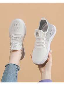 针织撞色透气白主色清新百搭灰条纹装饰透气运动鞋，时尚简约休闲跑步鞋