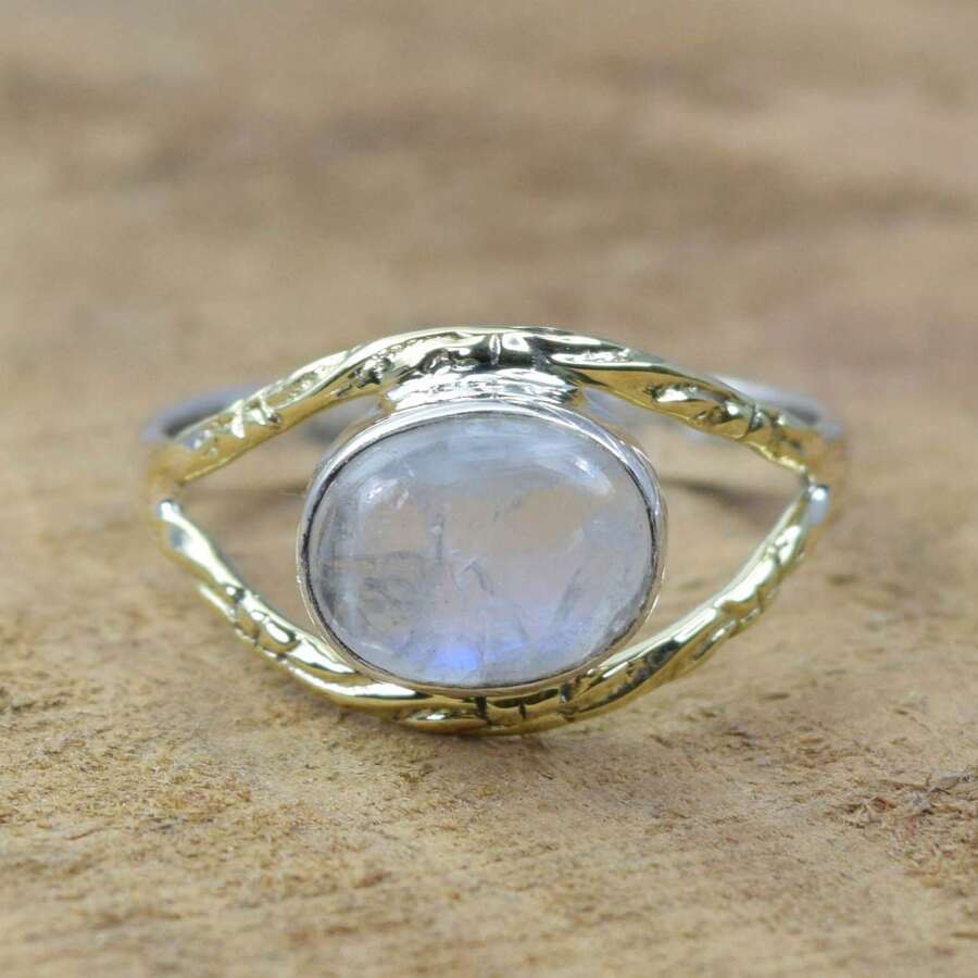 925 Sterling Silver And Brass Onyx Gemstone Jewelry Ring ~ December Month Birthstone ~ Natural Crystal Gemstone Ring ~ Gift For Valentine Day - 彩虹月光石 - 查看 1