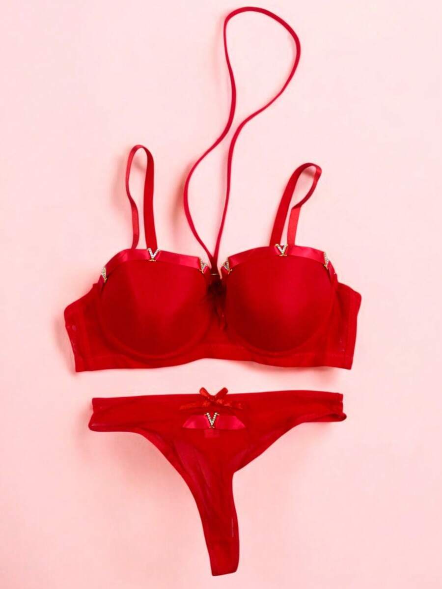 Beautiful Bra And Thong Set With Details In Mesh Fabric With Metal Appliqués, Sexy Lingerie, Various Colors, Comfortable And Of The Best Quality, Soft And Comfortable, To Show Off That Incredible Body. - 紅色 - 查看 1