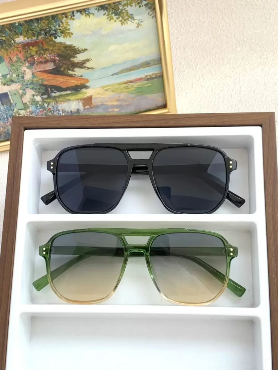 2 pièces Lunettes mode à monture carrée rétro pour hommes avec décoration de rivet en métal, pour l'été, la plage, les vacances, l'extérieur et les voyages