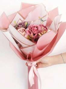 Papel de regalo floral de lujo - Plegado plano, impermeable, de doble cara, adornado con elegantes bordes de oro rosa - Vibrante rosa, negro y blanco, exquisito patrón de ramo floral, perfecto para bodas, cumpleaños, floristerías, manualidades DIY, fiestas de invierno y envoltura de regalos. - rojo plateado - Ver 7