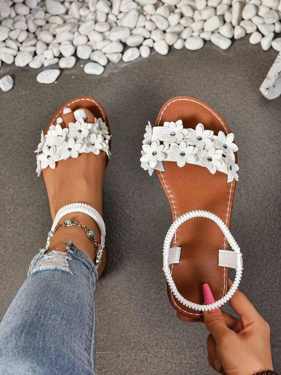 Plus Size Women Fashion Embroidered Comfortable Adjustable Strap Flat Beach Sandals,Spring Summer Outfits