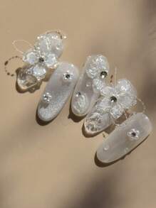 Adesivi per arte di unghie con decorazioni di ali di farfalla eleganti - Autoadesivi, senza profumo, per decorare mani e piedi con disegni raffinati e facile applicazione, perfetti per unghie fai-da-te in autunno e inverno