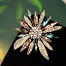 High-End Crystal Mixed Fashion Brooch, Clothing Accessory - Silver - View 1