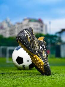 全新轻质防滑钉鞋足球鞋适合青少年、女孩和男孩足球/足球训练鞋