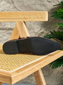 Xin Jing Shoes 女士平底鞋，时尚扣环休闲平底一脚蹬鞋，适合通勤和休闲 - 酒紅色 - 查看 9