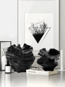 Jarrón con textura ondulada y diseño curvilineo orgánico - Decoración multifuncional para estante, para botánica seca y sistema de sujeción de libros | Escultura minimalista moderna de sobremesa con líneas arquitectónicas | Recipiente de exhibición de doble propósito para un estilo interior creativo (sin flores incluidas)
