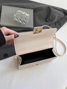Bolso de hombro retro francés, nueva bolsa cuadrada pequeña de moda casual para mujer, bolsa de hombro y bandolera simple y casual