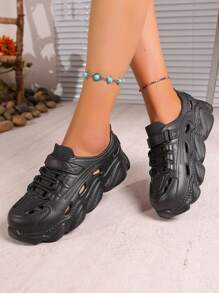 Hot-Selling Soft Bottom Slip-On Slippers For Women, Summer New Hollow Hole Sandals Non-Slip Wear-Resistant Super Popular Half-Slippers Outdoor Fashion Versatile Quick-Drying Breathable Comfortable Lightweight Breathable Hollow Beach Sandals