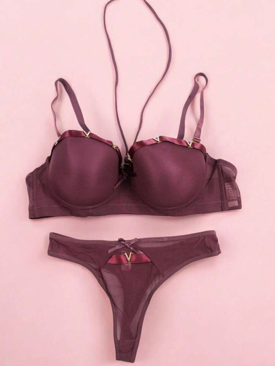 Beautiful Bra And Thong Set With Details In Mesh Fabric With Metal Appliqués, Sexy Lingerie, Various Colors, Comfortable And Of The Best Quality, Soft And Comfortable, To Show Off That Incredible Body. - 中紫紅色 - 查看 1