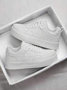 Chaussures de skate casual classiques à tige basse pour hommes avec un patchwork en PU et des lacets à l'avant, polyvalentes et adaptées aux trajets, unisexes, à bout rond, grandes tailles, convient aux adolescents, été, casual, athlétique en extérieur, vacances, voyages, cadeaux de diplôme, tenues d'anniversaire, gym