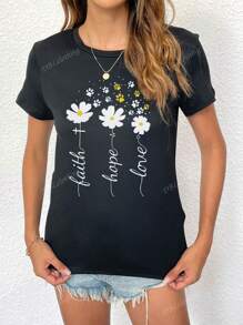 Camiseta de cuello redondo de manga corta con estampado simple de margarita con los lemas "Fe, Esperanza, Amor"