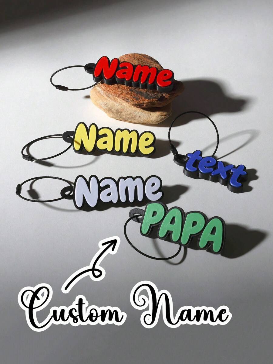 1 pezzo Portachiavi personalizzato in acciaio inossidabile con nome 3D stampato, portachiavi con marchio nome 3D, pendenti per zaini scolastici per bambini, portachiavi anti-smarrimento per bambini, portachiavi con nome proprietario per bambini, accessori per raduni familiari per prevenire la perdita delle chiavi, accessori alla moda per l'autunno, accessori di abbigliamento, portachiavi e accessori personalizzati - Colori personalizzati - Visualizzare 1