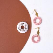1pc Circular Floral Pattern Soft Clay Earring Mold, Niche Geometric Earrings Pendant Cutter DIY Handmade Tools - White - View 4