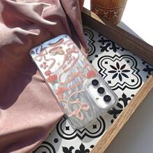1 pièce Étui de téléphone de style artistique de luxe avec ruban rose, accessoire mignon en bois de cheval, fraise, papillon. Couverture complète anti-chute de haute qualité avec dégradé de plumes en mousseline de soie argentée brillante. Compatible avec Apple/OPPO/VIVO/Honor/Redmi/Transsion, version internationale, pas la version domestique - Multicolore - Voir 4