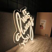 Neon "It Was Always You", dekoracja ślubna z wykorzystaniem świateł neonowych LED, romantyczna atmosfera walentynkowa, zasilanie przez USB, odpowiednie na wesela, zaręczyny, dekoracje rocznicowe, hotele, salony, bary, przyjęcia urodzinowe, wieczory kawalerskie, prezenty świąteczne, zasilanie przez USB, możliwość ponownego użycia, w zestawie akcesoria, łatwe w instalacji.