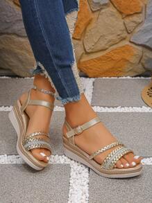 女士时尚舒适金色 PU 编织带坡跟凉鞋，适合日常穿着户外旅行，优雅时尚百搭厚底凉鞋