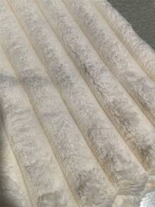 纯色毛绒毯子、厚办公室午睡毯、人造毛皮礼品毯、宠物用品狗/猫垫 - 白色 - 查看 5