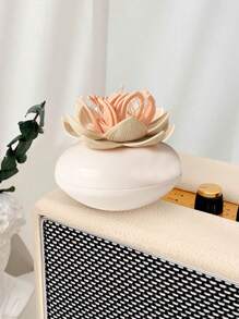 1pc Creative Lotus Cleaning Swab Holder/Toothpick Box, Comes With 100pcs Cleaning Swabs With Cover, Daily Novelty Gift, Restaurant, Home Supplies, Holiday Decor