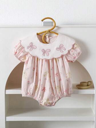 1pc Baby Girls' Bow Embroidered Collar Bodysuit With Floral Print, Loose Fit Luxury Short Sleeve Bodysuit For Summer Outings And Vacation
