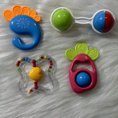 Kit 4 Chocalhos  Macio Bebê Brinquedo Sensorial Musical Infantil