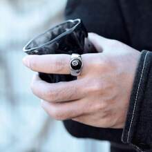 1 chiếc nhẫn may mắn hình số 8 bằng thép không gỉ, được phủ nhựa, kiểu dáng tối giản dành cho nam giới, quà tặng Lễ Tạ ơn, Giáng sinh, Halloween. - Bạc - Xem 4