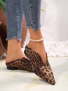 Women's Pointed Toe Flat Shoes, Fashion Black Leopard Print Low Chunky Heel Slip-On, Suitable For Office, Casual, Street, Party & Four Seasons Wear