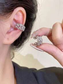 1pc Sweet & Cool Cubic Zirconia Hollow C-Shape Ear Clip, Girls No Piercing Ear Cuff, Fashion Personalized Minimalist Design Earring For Daily Wear, Birthday Gift - Silver - View 1