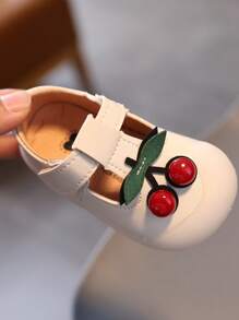 1 Pair Girls Fashion Bow & Cherry Decor PU Soft Comfortable Loose Lightweight Round Toe Flat Shoes, Non-Slip Cute Kids Infant Shoes For Spring, Summer, Autumn, Winter
