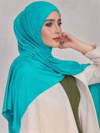 1件加大码针织披肩围巾，柔软休闲纯色女士围巾，适合搭配连衣裙