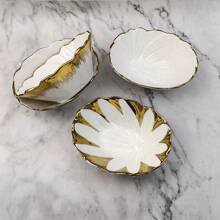 1个白色和金色陶瓷调味碗，手工绘制金色线条，可盛放手工蘸酱、莎莎酱、酱油、沙拉酱、小吃碗 - 彩色 - 查看 5