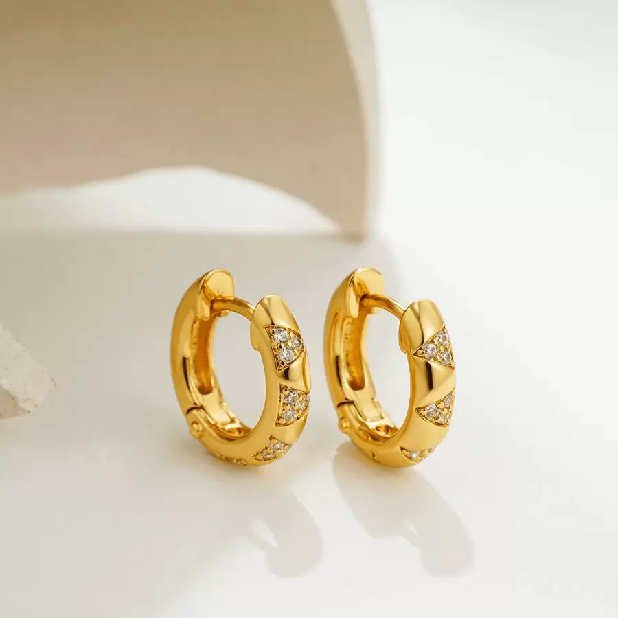 1 Pair Elegant Minimal Geometric Triangle Pattern Rhinestone Hoop Earrings For Women - Gold - View 1