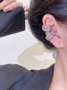 1pc Sweet & Cool Cubic Zirconia Hollow C-Shape Ear Clip, Girls No Piercing Ear Cuff, Fashion Personalized Minimalist Design Earring For Daily Wear, Birthday Gift - Silver - View 3