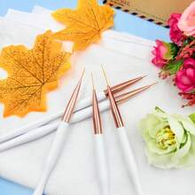 “纤腰”指甲油笔：在家打造沙龙级设计的秘诀 适用于美甲师和初学者：符合人体工程学且控制流畅的指甲油笔