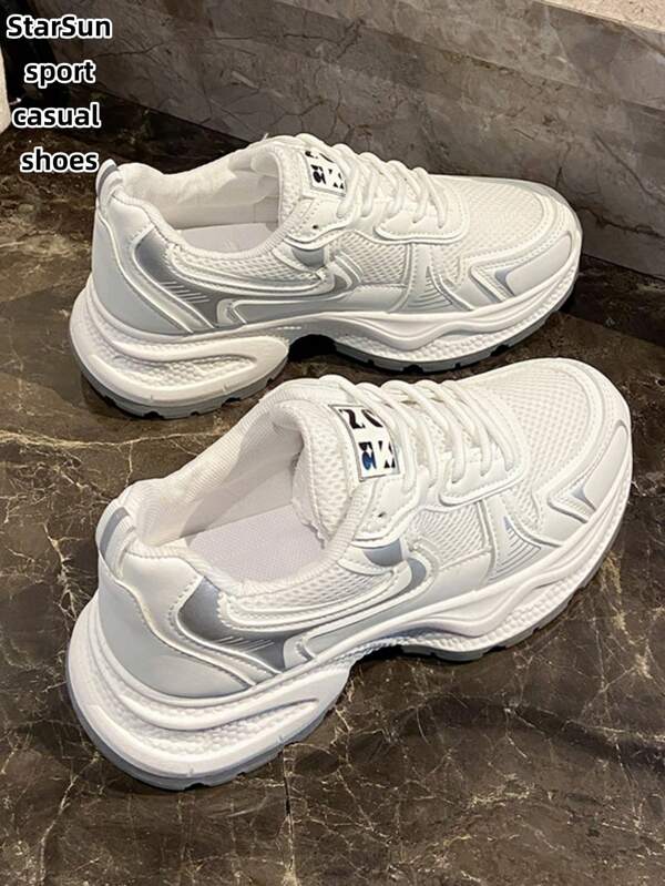 女士春秋新款运动厚底运动鞋，网眼透气厚底浅口坡跟休闲鞋，轻便百搭时尚休闲鞋，系带白/灰色运动鞋，适合所有季节