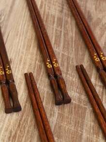 Natural Wooden Flower Pattern Chopsticks, Anti-Mold, Anti-Slip, Easy To Clean Wooden Crafted Chopsticks For Home Use,School Supplies