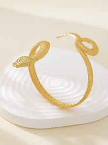 1pc Modern Minimalist Lightweight Fashion Snake Bangle, Flexible Metal Snake Design Open Cuff Bracelet - Contemporary Boho Style Accessory, Suitable For Daily Stacking, Gifting To Friends & Family, And Beach Party - Yellow Gold - View 4